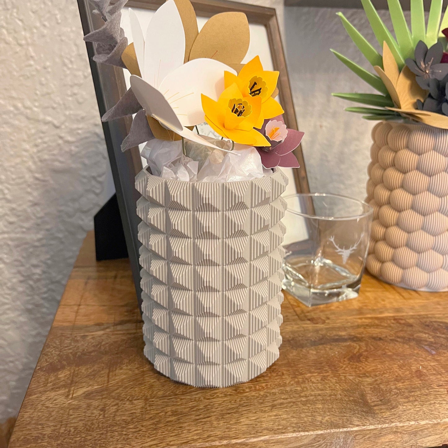 Brehmwood Creative Porcupine Modern Contemporary Vase by Kowafat available in 20 matte colors.
