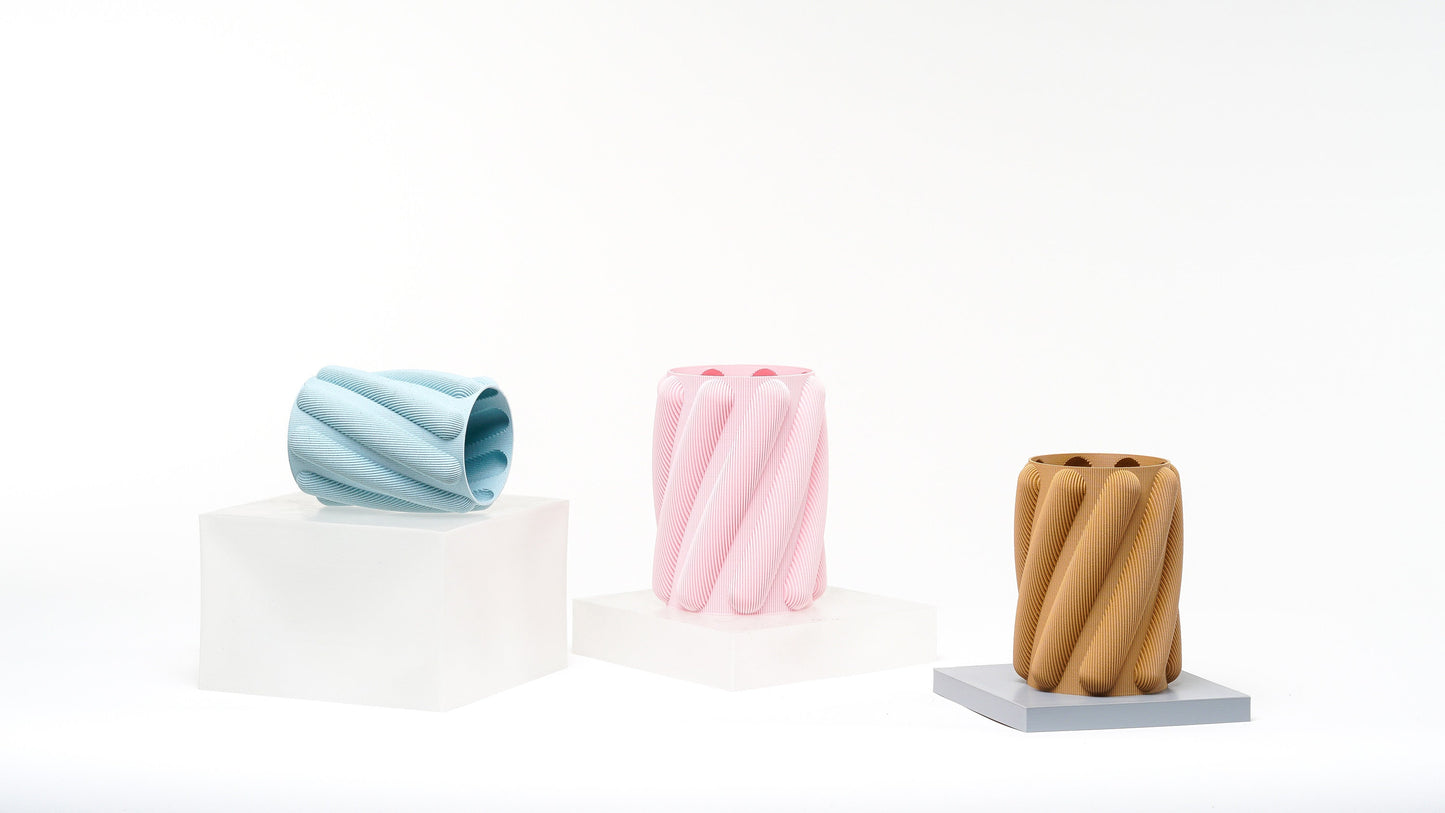 Brehmwood Creative Spaghetti Modern Contemporary Vase by Kowafat.