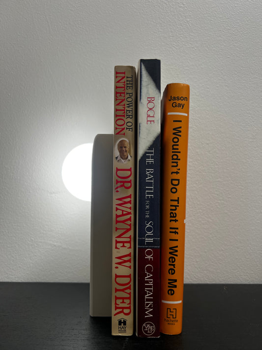 Retro Chic Cozy Lighted Bookend with books, featuring a soft glow in background—perfect for kids’ rooms or libraries.
