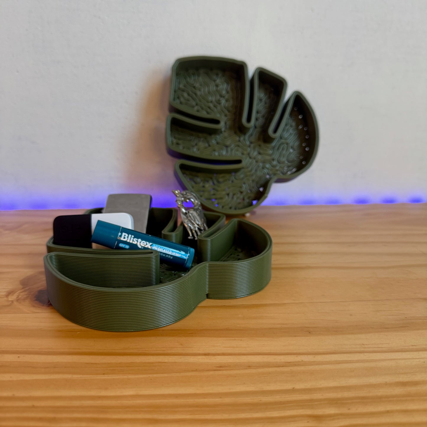 Monstera Valet Tray – Nature-Inspired Leaf Catchall for Keys, Jewelry & Daily Essentials