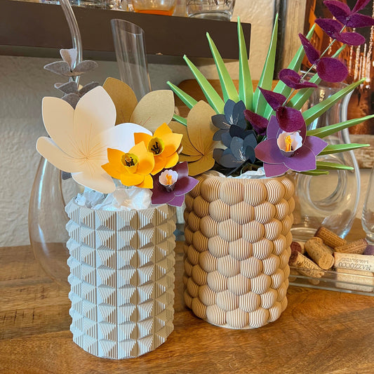 Brehmwood Creative Porcupine Modern Contemporary Vase by Kowafat available in 20 matte colors.